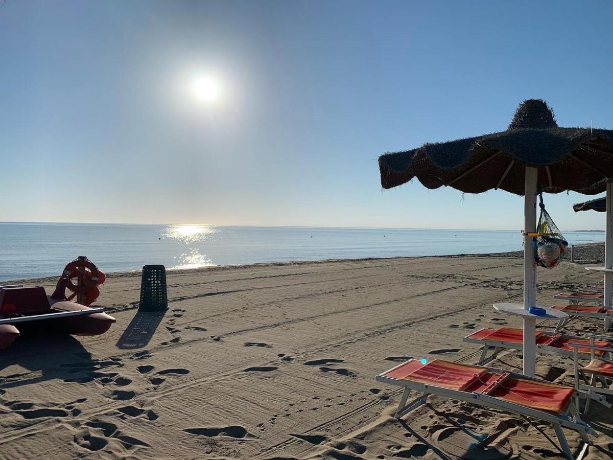 Aurora Beach & Suite Margherita Di Savoia Eksteriør billede