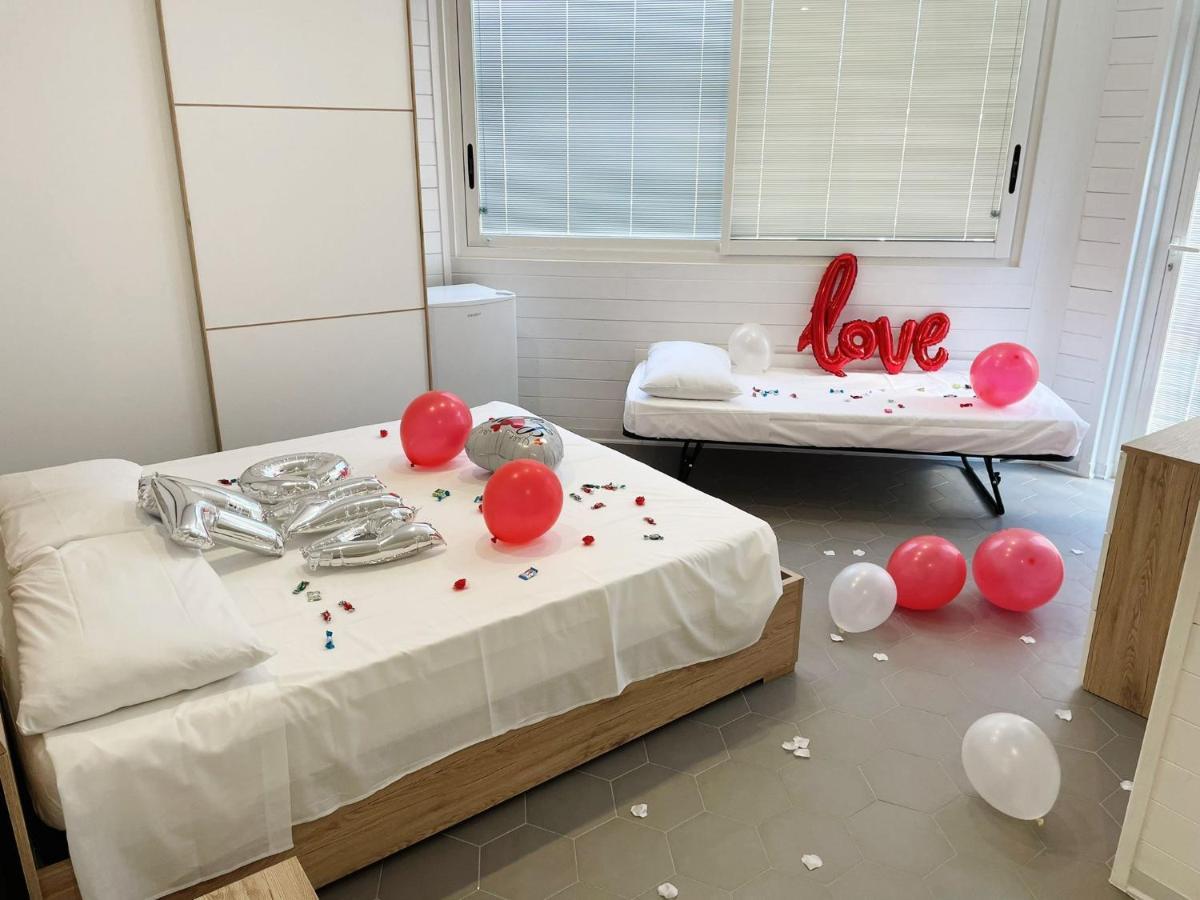 Aurora Beach & Suite Margherita Di Savoia Eksteriør billede